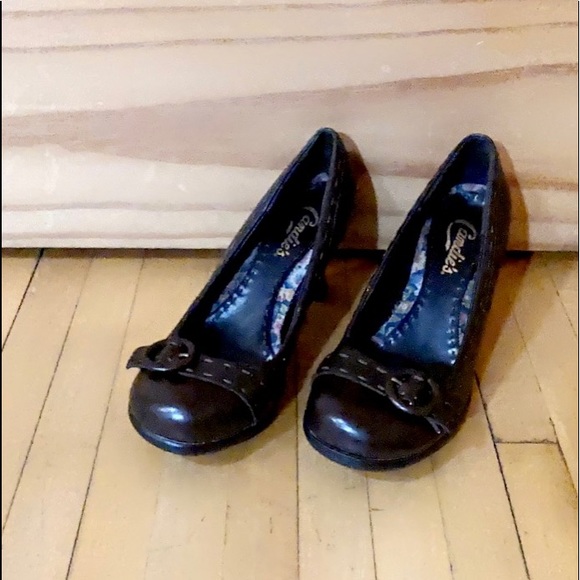 LIKE NEW CANDIE’S BETSEE HEELS 👠 - Picture 7 of 15